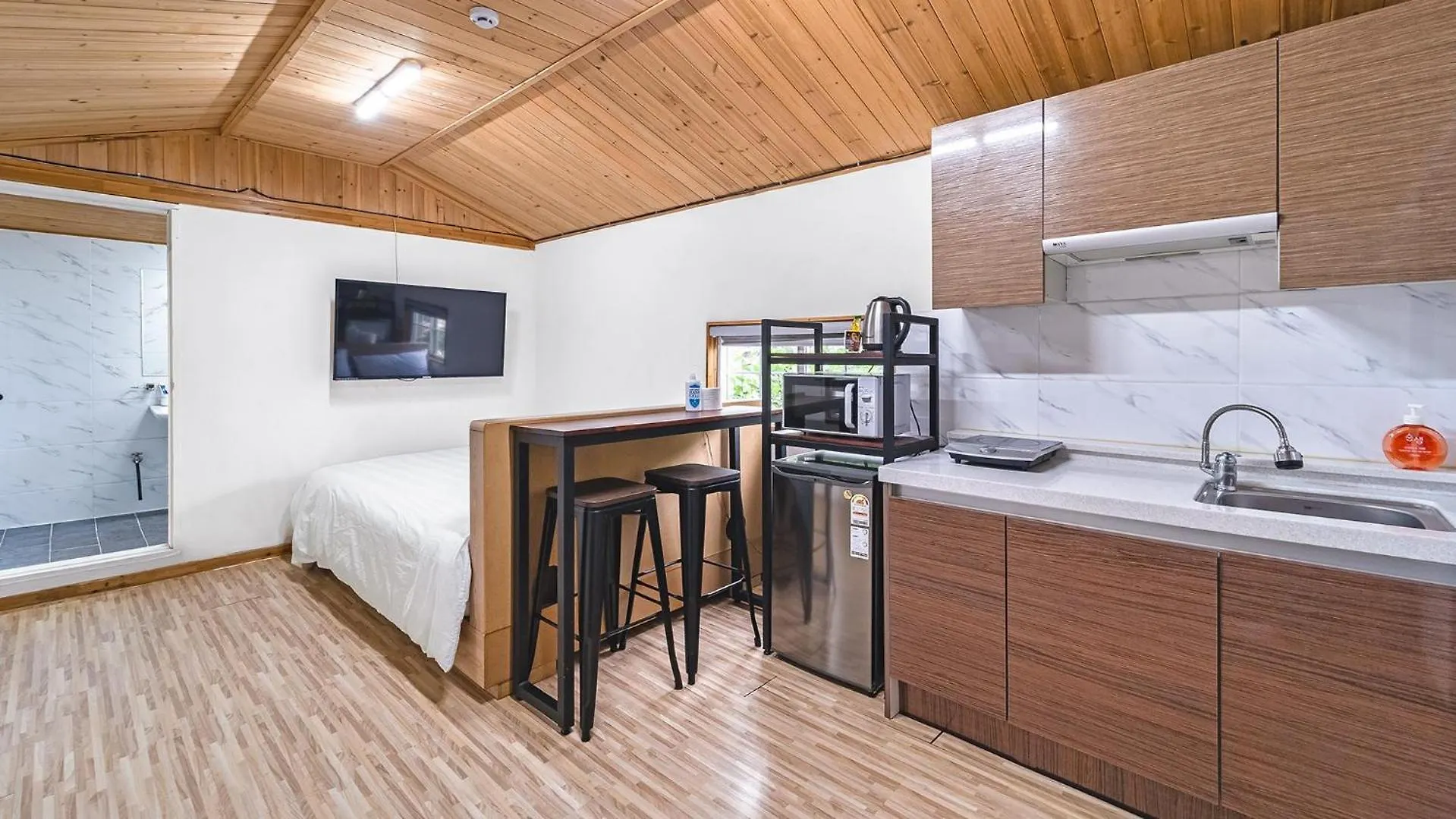 Jeju Bijalim Pension 0*,  Korea Południowa